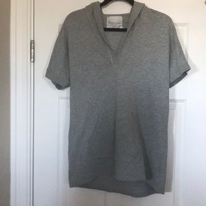 Hooded short sleeved sweatshirt